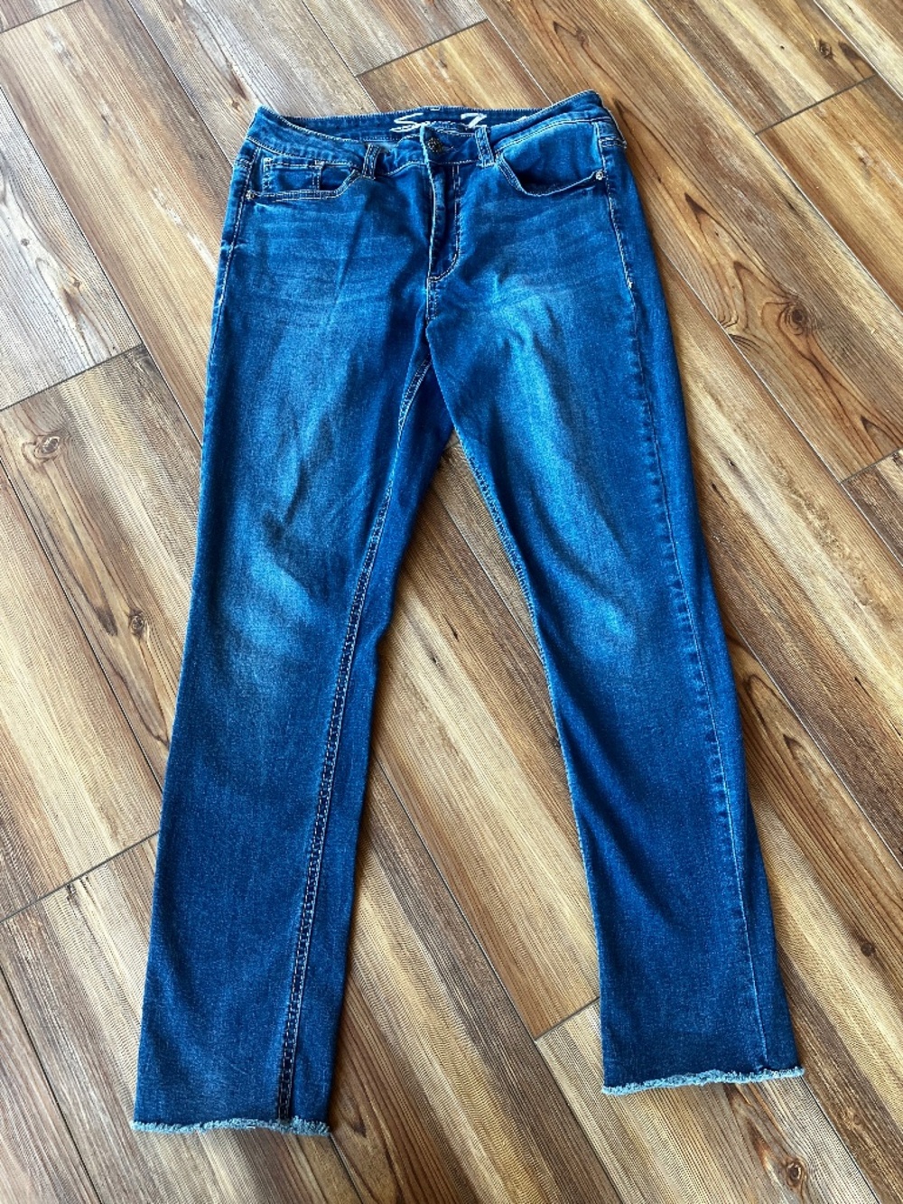 Seven 7 Jeans Womens Size 10 Medium Wash Denim Skinny Stretch Distressed Cuff